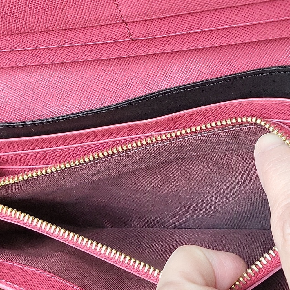 Prada Saffiano Bow Long Wallet in Pink - Picture 9 of 13